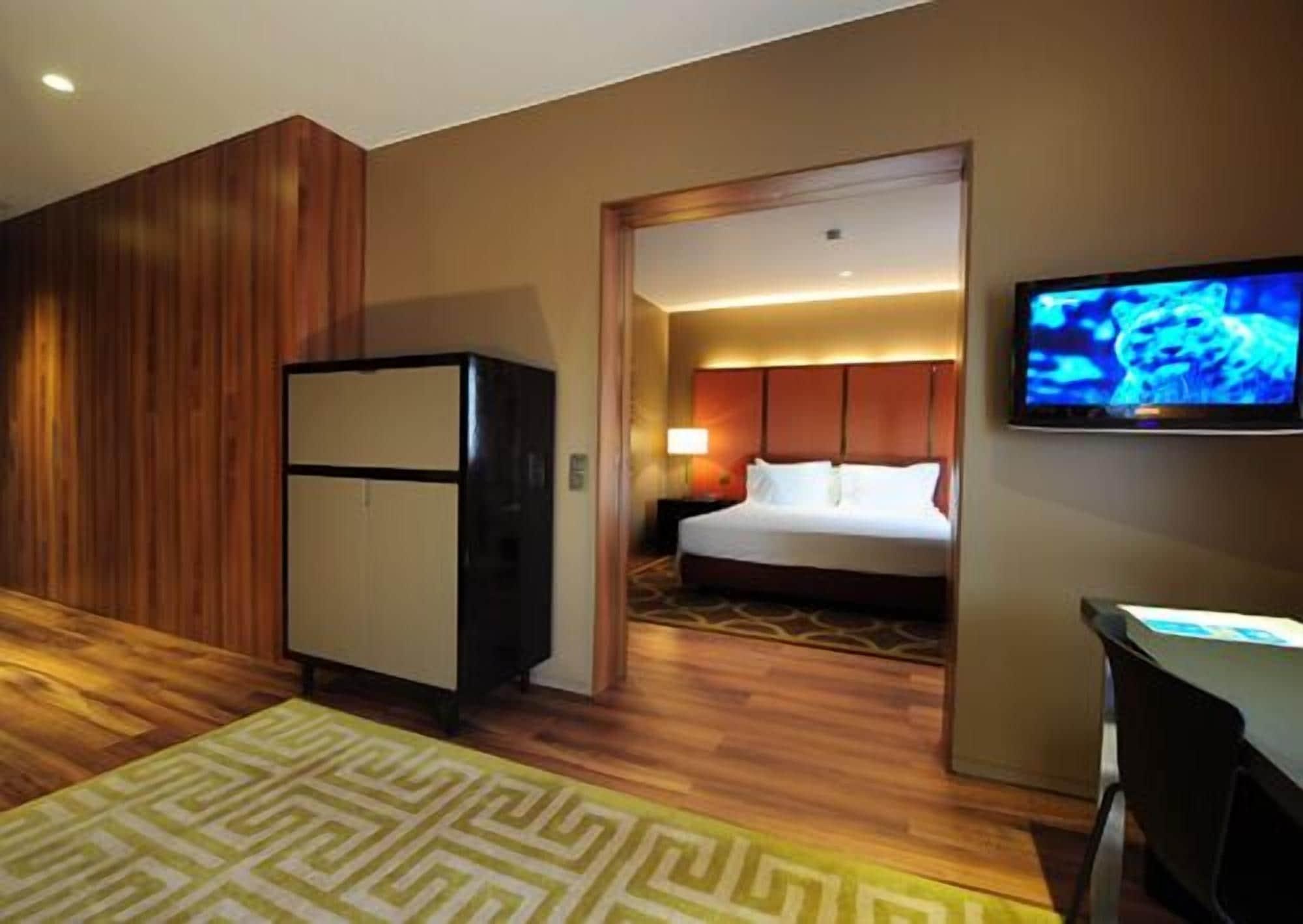 Hotel De Guimaraes Business & Spa Ngoại thất bức ảnh