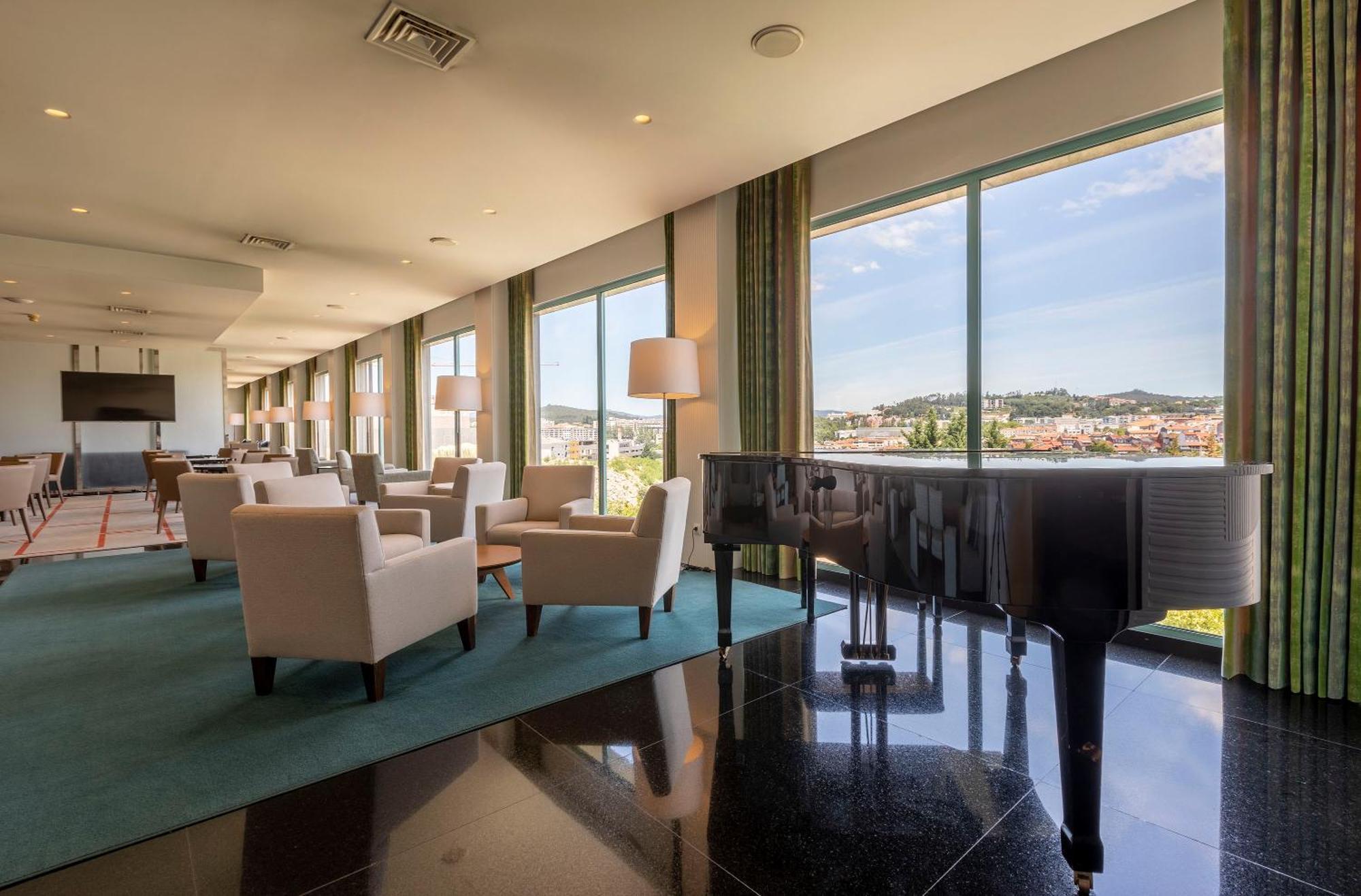 Hotel De Guimaraes Business & Spa Ngoại thất bức ảnh