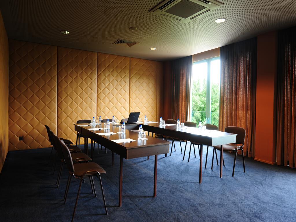 Hotel De Guimaraes Business & Spa Ngoại thất bức ảnh